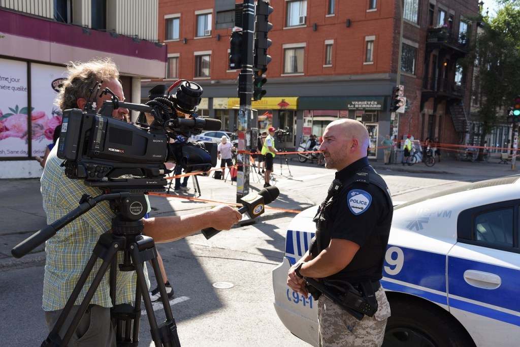 police, crime scene, press, interview, pixabay, yankypollak